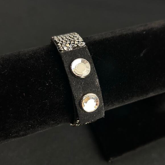 Swarovski Crystal Rock Black Wrap Cuff Bracelet Adjustable Snap Closure - Picture 4 of 6
